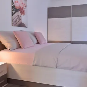 Piano Apartament Rijeka
