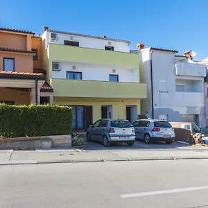 Milos Apartament Pula